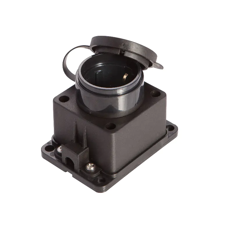 Розетка с крышкой (каучук) РF